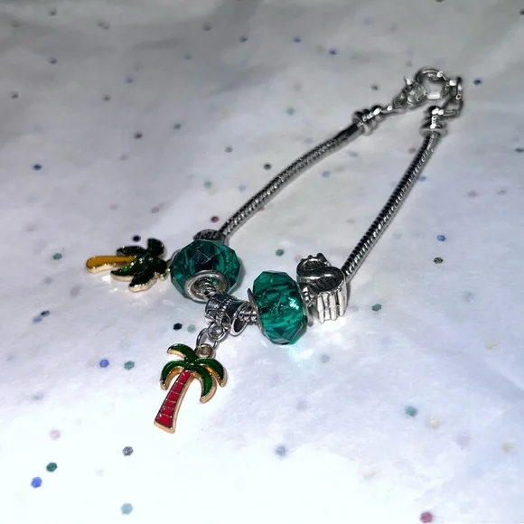 KIDS CHARM BRACELET PALM TREES GREEN BEADS & $$ - Picture 3 of 3